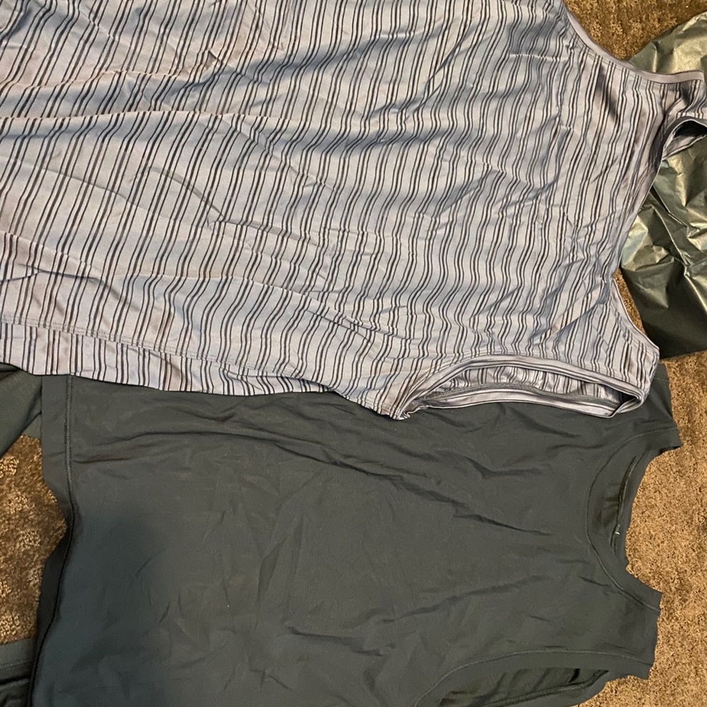 Lululemon tie back tanks